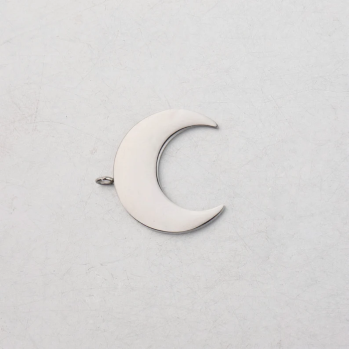 Ogrlica s obeskom v obliki polmeseca