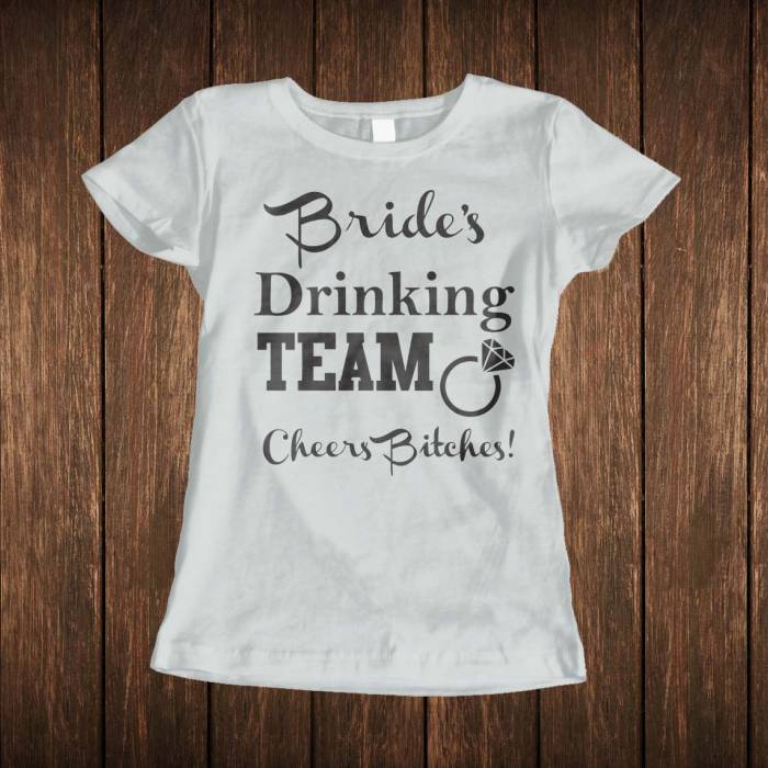 Personalizirana majica za dekliščino – Bride's Drinking Team