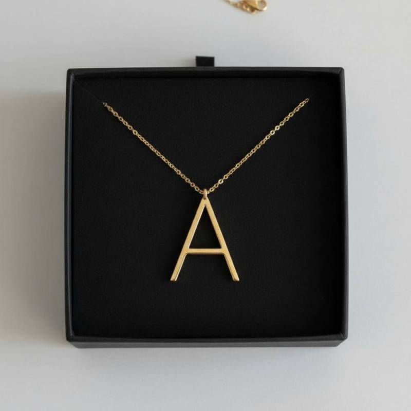 Personalizirana ogrlica z vašo začetnico