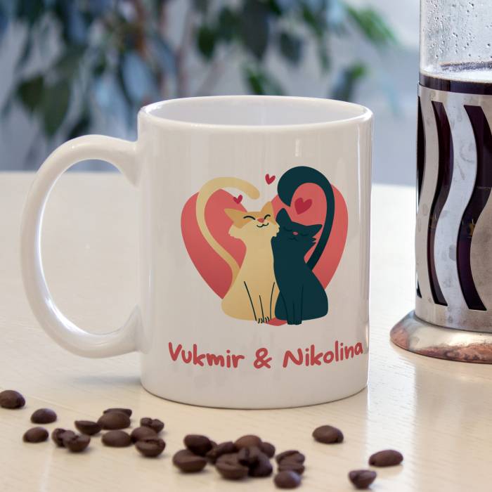 Personalizirana skodelica z vzorcem v obliki srca
