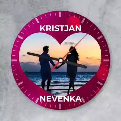Stenska ura v obliki srca