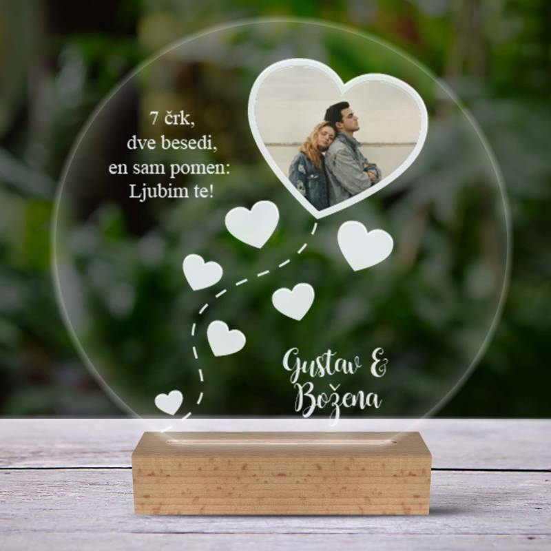 3D-LED-svetilka - S srčki