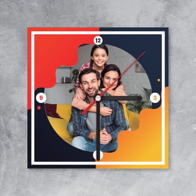 Personalizirana stenska ura